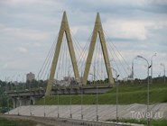 Мост Миллениум вид с дамбы