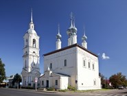Изящная Смоленская церковь