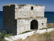 Доковая башня Генуэзской крепости
