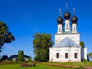 Древняя церковь в Сусанино (Костромская область)