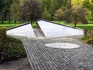 Canada Memorial  в Грин-Парке