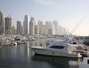 Яхты у причала Dubai Marina Yacht club