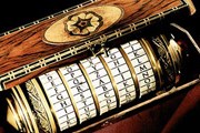Фрагмент обложки книги "Код да Винчи"
