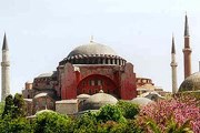 Айя-София - уникальный памятник VI века. // yanabi.com