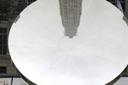 "Зеркало для неба" разберут в октябре. // artnet.com