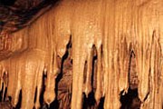 Туристы смогут полюбоваться на сталактиты. // kimmeria.com