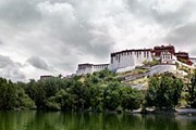 Отель построят рядом с дворцом Потала. // GettyImages