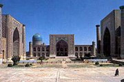 Уникальная архитектура Самарканда привлекает туристов. // airport-tashkent.uz