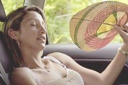 Местным жителям и туристам рекомендуют не выходить на улицу в дневное время. // GettyImages