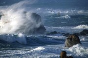 "Ноэль" направляется в сторону Ямайки и Багамских островов. // GettyImages
