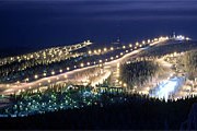 Курорт Рука вечером // ski.spb.ru