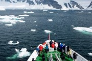 Антарктику посещает 37 тыс. человек в год. // GettyImages
