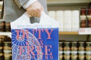 Всего три магазина duty free продолжают работать. // GettyImages