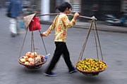 По мнению властей, торговцы отпугивают от Ханоя туристов. // indostan.ru