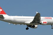 Самолет авиакомпании SWISS // Airliners.net