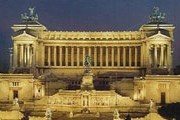 На Пьяцца-Венеция обнаружено неизвестное строение. // artemotore.com