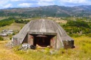 Бункер Энвера Ходжи открыт для посетителей. // gellersworldtravel.blogspot.com