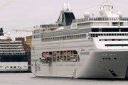 Круизные лайнеры в центре Стокгольма // svd.se