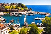 Анталья - привлекательный курорт для российских туристов. // findaturkishproperty.co.uk