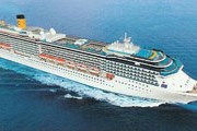 Трехсотметровый лайнер Costa Mediterranea // buongiornotaranto.com