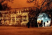 На месте строительства музея размещена временная инсталляция. // jewishmuseum.org.pl