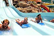 Туристы смогут отдохнуть в аквапарке. // lastminuteturkey.com