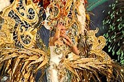 Карнавал сочетает в себе испанские и общеевропейские традиции. // cc-yumbo.com