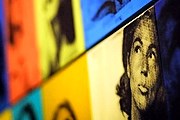 На выставке представлены портреты работы художника. // AFP / Olivier Laban-Mattei