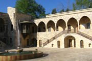 Ливан сохранил множество уникальных памятников. // Wikipedia