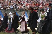 Красочный праздник привлекает множество гостей и участников. // MySwiss.ru