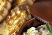 Обычная начинка "калиток" - это крупа. // vottovaara.ru