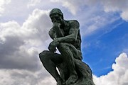 На выставке представлены скульптуры Родена. // Travel.ru