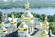 Тем не менее, дальше очередных постановлений дело пока не идет. // rosculture.ru