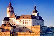 Крепость Форхтенштайн приглашает на экскурсии. // austriatourism.com