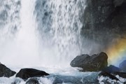 Исландия привлекает туристов. // Travel.ru
