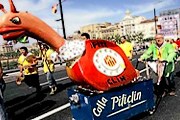 В программе праздника - уличные шествия. // espanarusa.com
