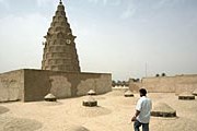 Гробница пророка Иезекииля // bokertov.typepad.com