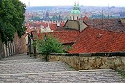 Замковую лестницу отреставрируют. // prahatur.ru