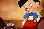 Туристы могут совершить прогулку по местам, связанным с Пиноккио. // freewebs.com