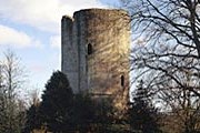 Величественный замок Bronllys // usa.visitwales.com