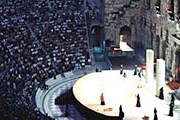 Спектакли под открытым небом пройдут в Афинах. // traveljet.gr