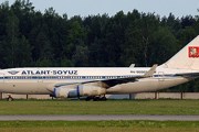 Самолет авиакомпании "Атлант-Союз" // Airliners.net
