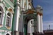 Сейчас Эрмитаж – ярко-зеленый. // 5-tv.ru