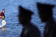 Туристическая полиция работает во многих странах мира. // news.yahoo.com