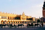 Сукеницы - одна из достопримечательностей на Королевской дороге. // wikipedia.org