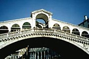 Венеция переполнена туристами. // Travel.ru