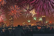 Варшава готовится к встрече Нового года. // sylwesteroferty.pl