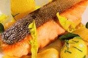 В аптеках Австрии начнут продавать копченого лосося. // alpenlachs.at