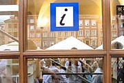 Туристический инфоцентр на Рыночной площади. // srodmiescie.warszawa.pl
