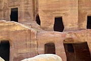 Древний город Петра притягивает туристов. // Travel.ru